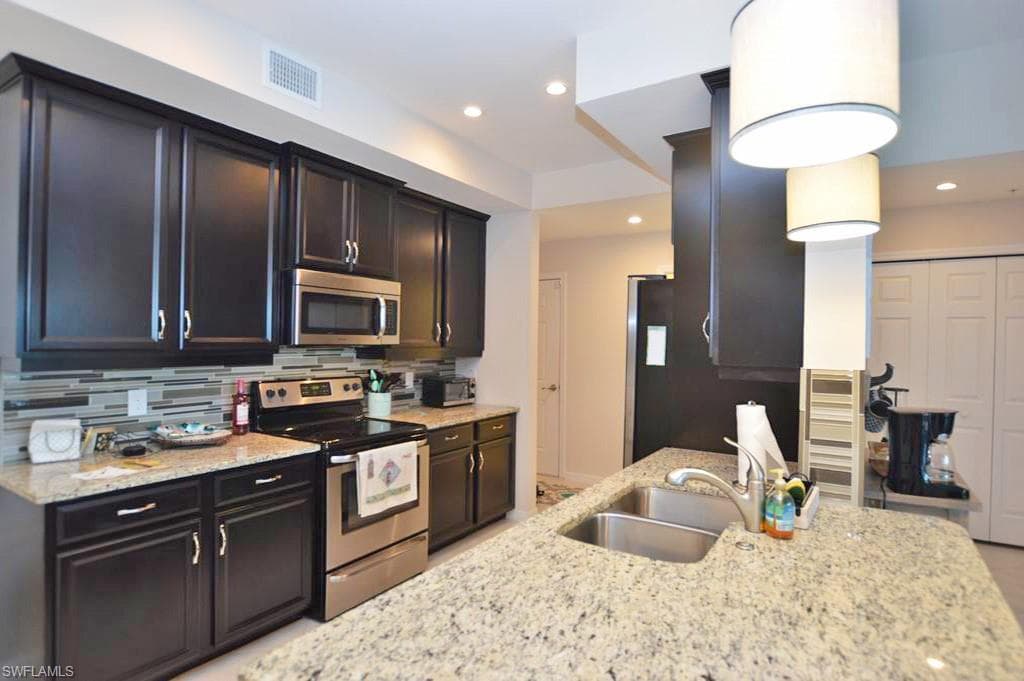 26197 Palace LN 102-8