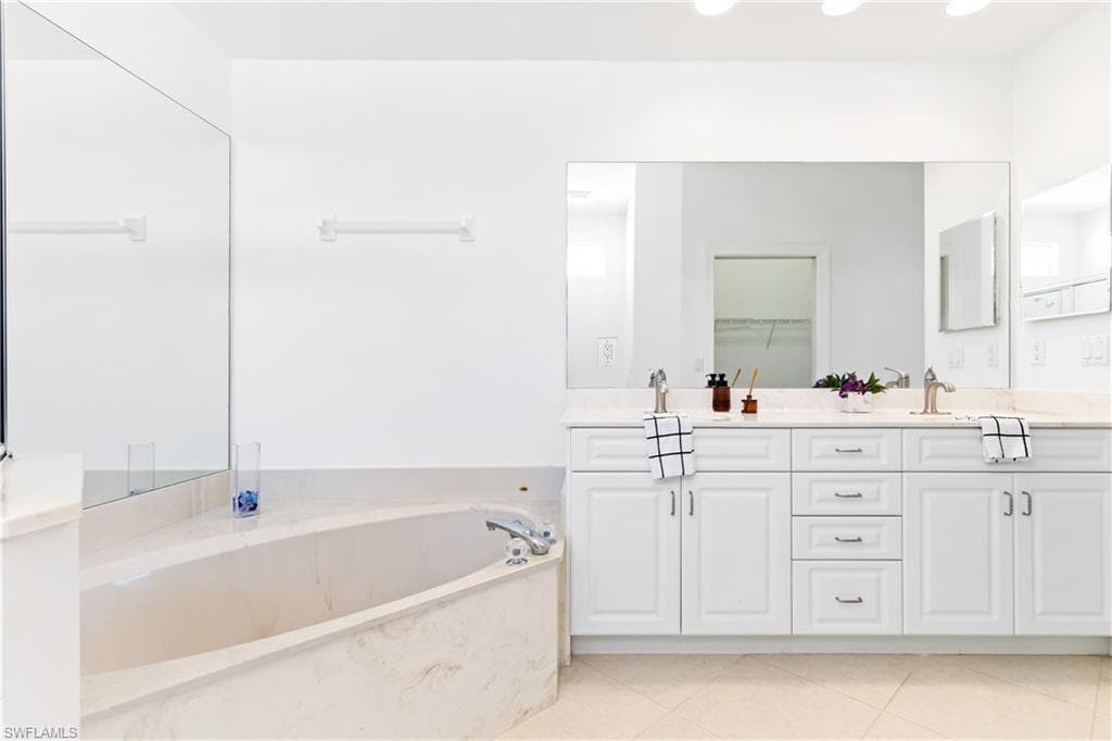 8635 Ibis Cove CIR-13