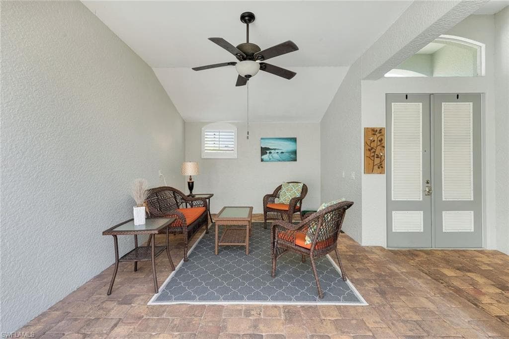 3232 Sundance CIR-27