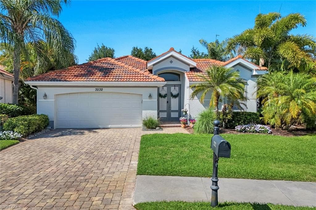 3232 Sundance CIR-1