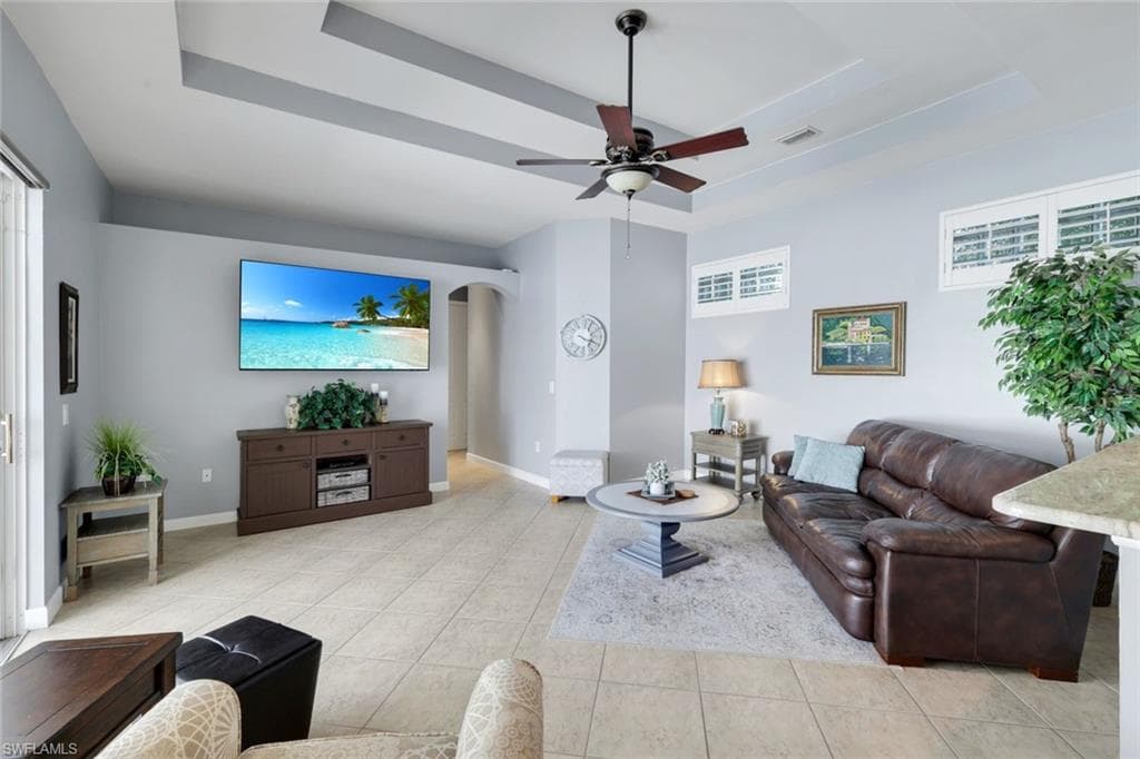 3232 Sundance CIR-9