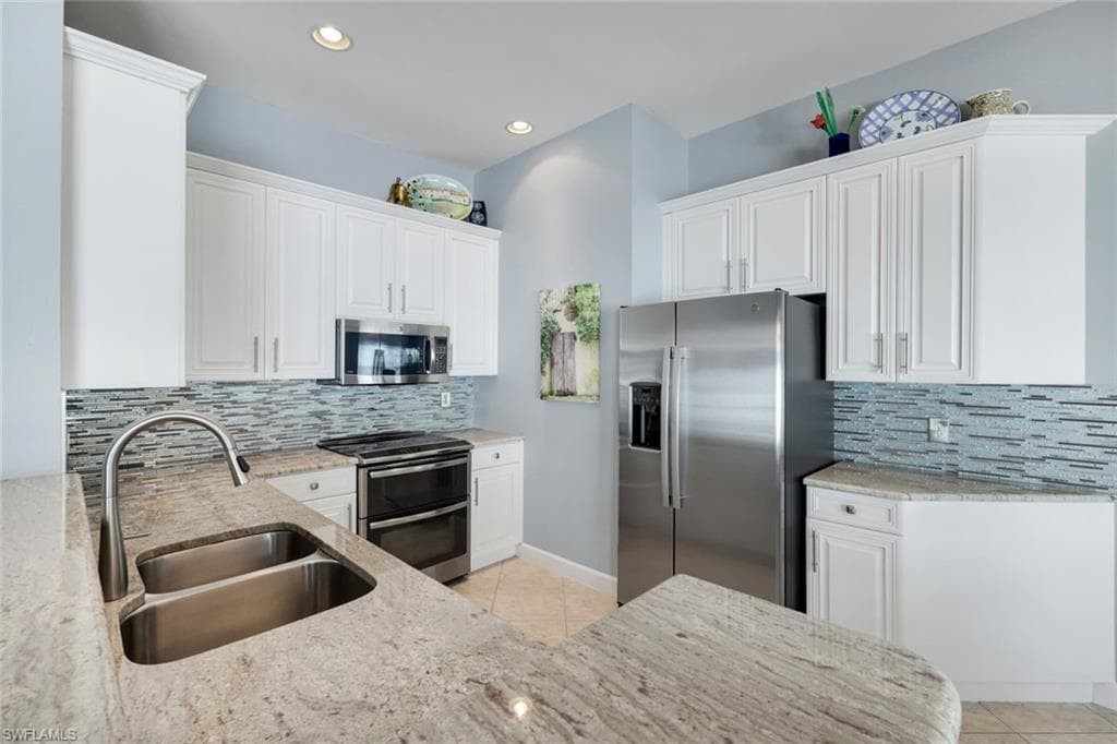 3232 Sundance CIR-14
