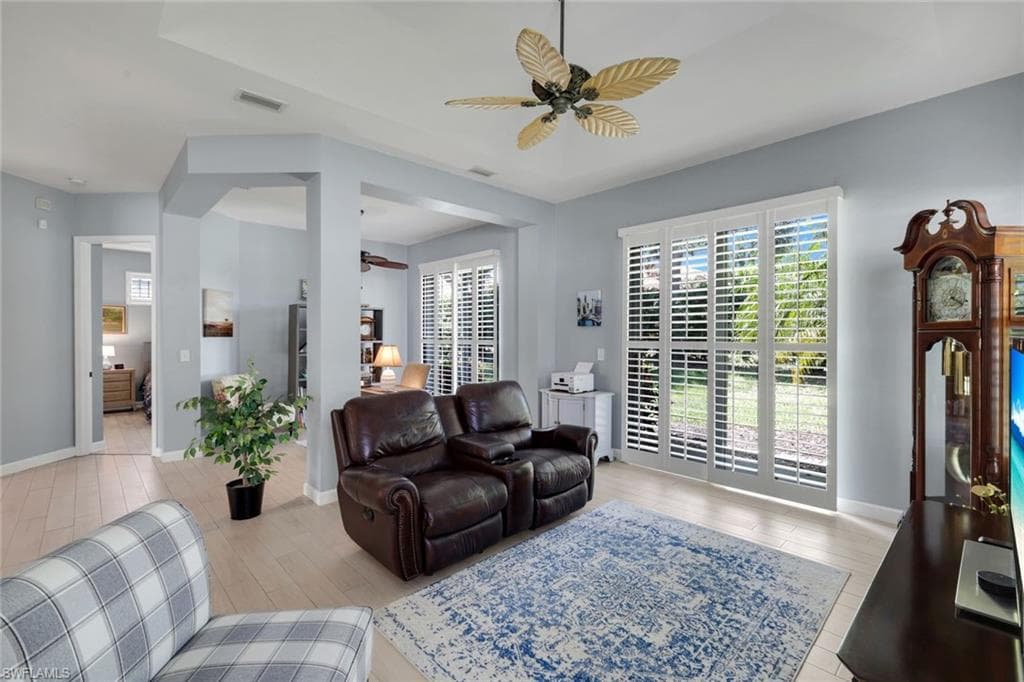 3232 Sundance CIR-4