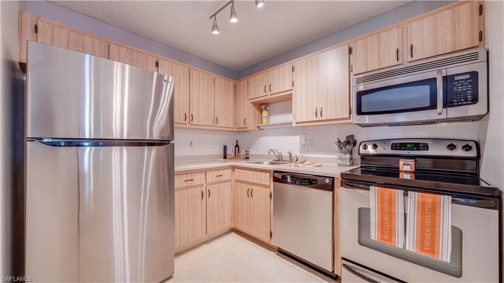 14860 Summerlin Woods DR 2-6