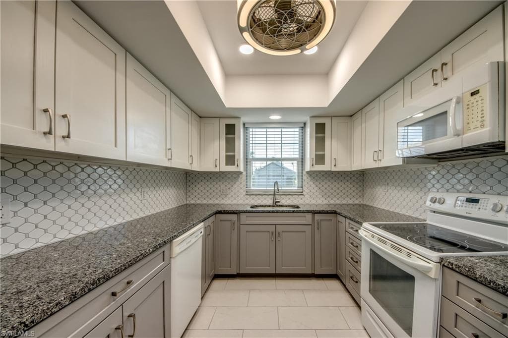 4202 SE 4th PL 3-2