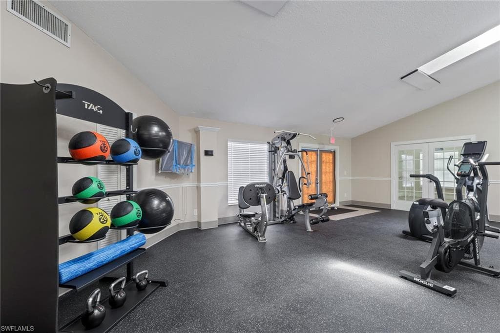 5307 Summerlin RD 708-28