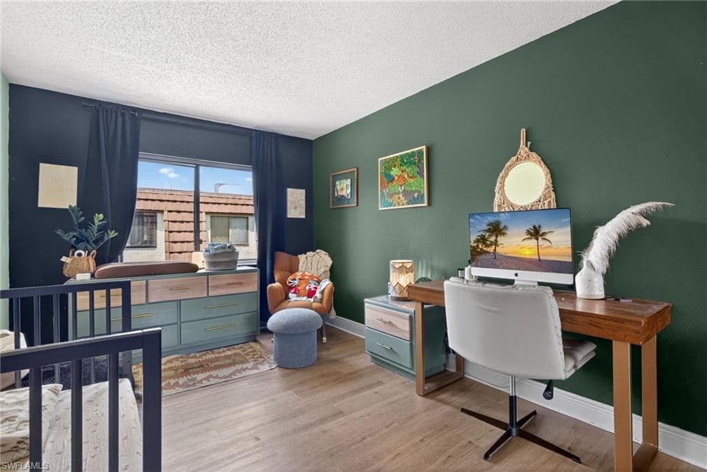 1466 Park Shore CIR 3-24