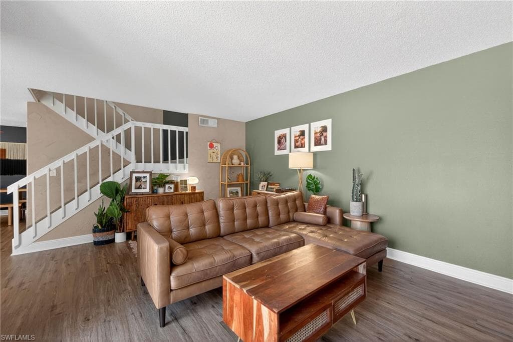 1466 Park Shore CIR 3-15
