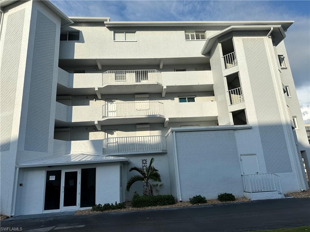 4541 Bay Beach LN 341-5