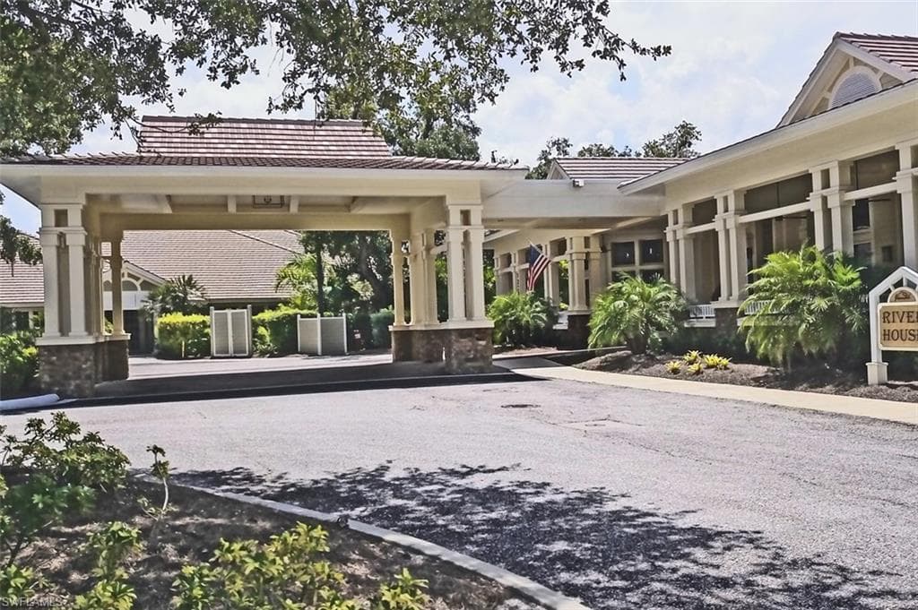3460 Lakeview Isle CT-42