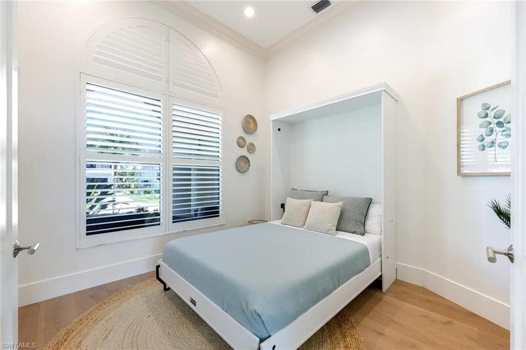 452 Willet AVE-16