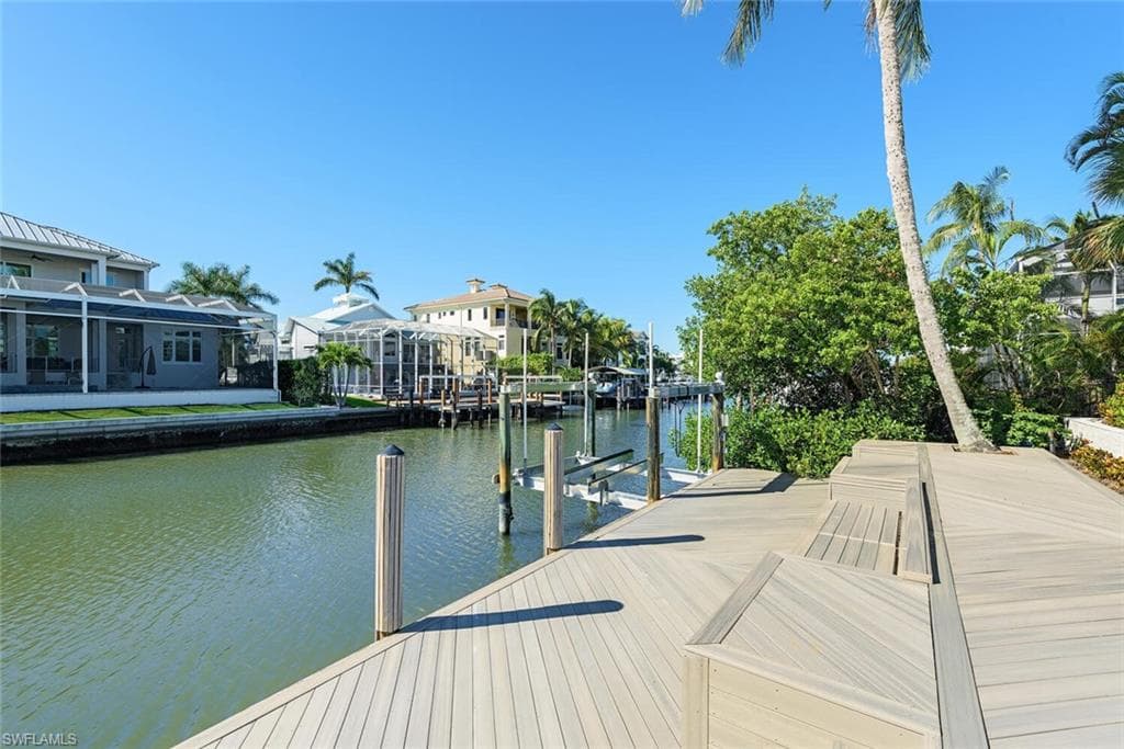 452 Willet AVE-22