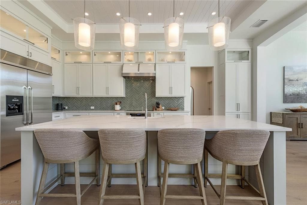 452 Willet AVE-7