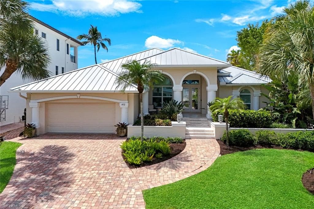 452 Willet AVE-1
