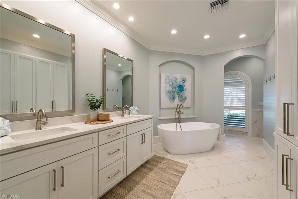 452 Willet AVE-10