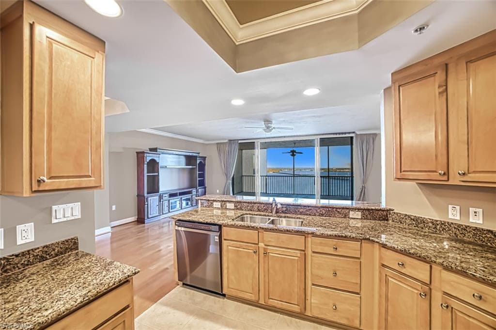 2090 W 1st ST G1607-25