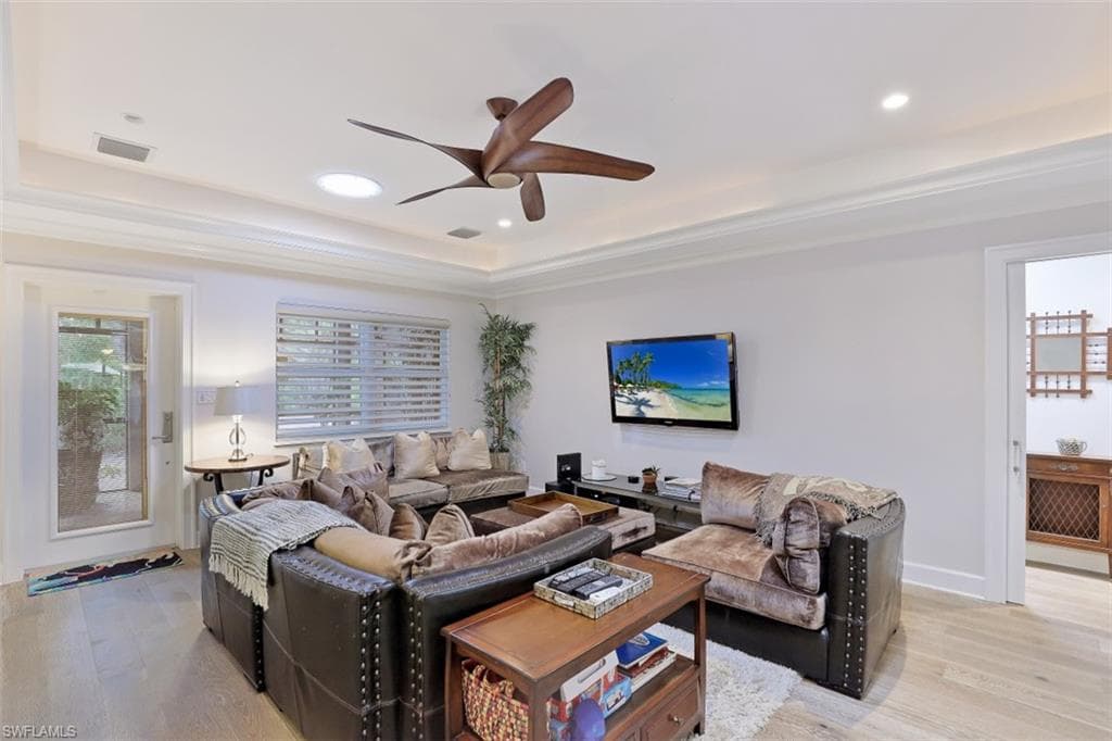 1199 9th AVE N-5