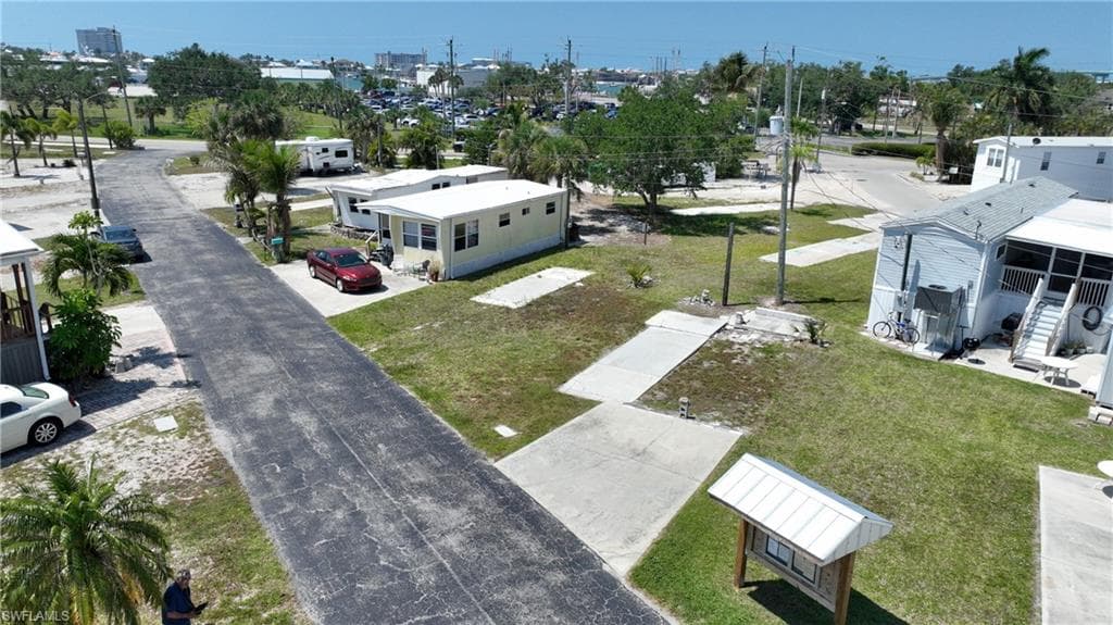 8 Helen LN-18