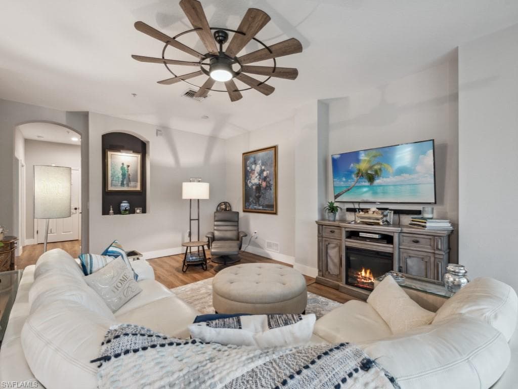 7856 Clemson ST N 8 102-11