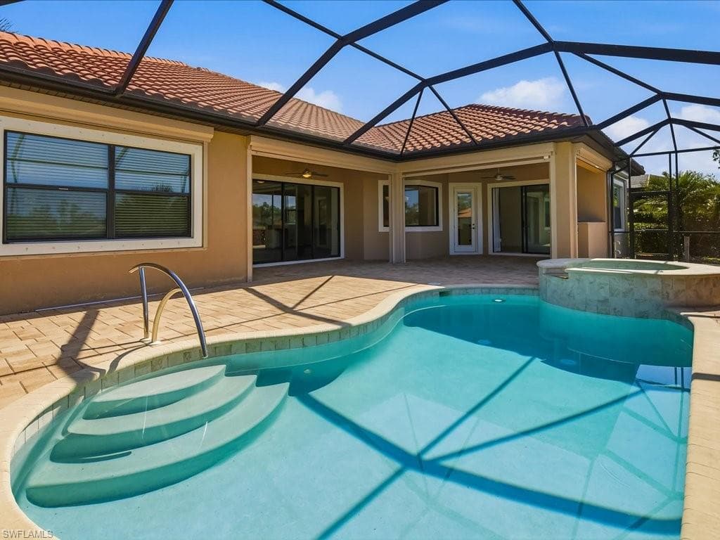 1546 Mockingbird DR-36