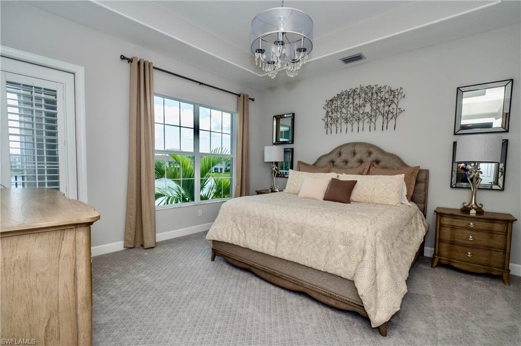 8008 Signature Club Cir-18