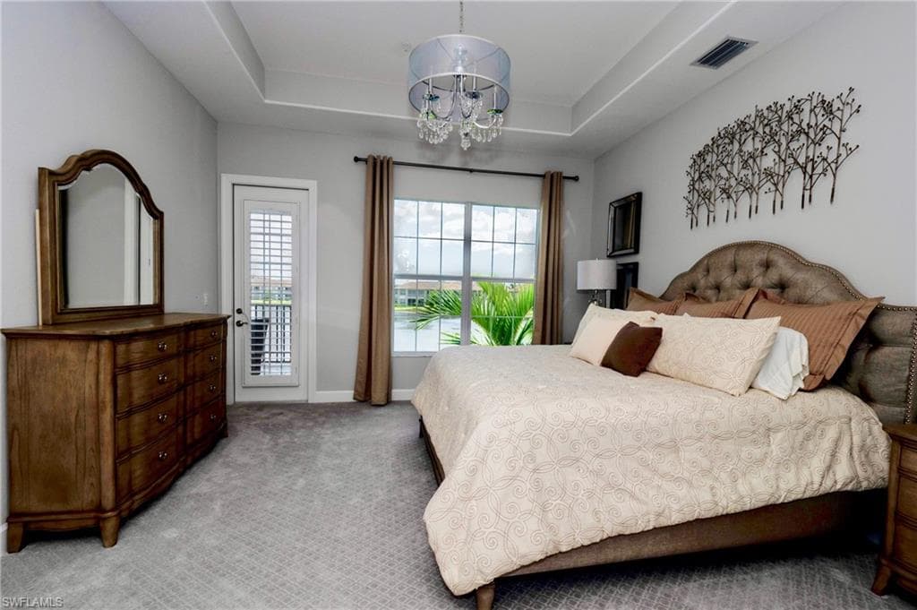 8008 Signature Club Cir-19