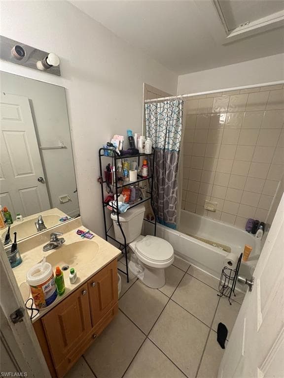 3123 Pine Tree DR-18