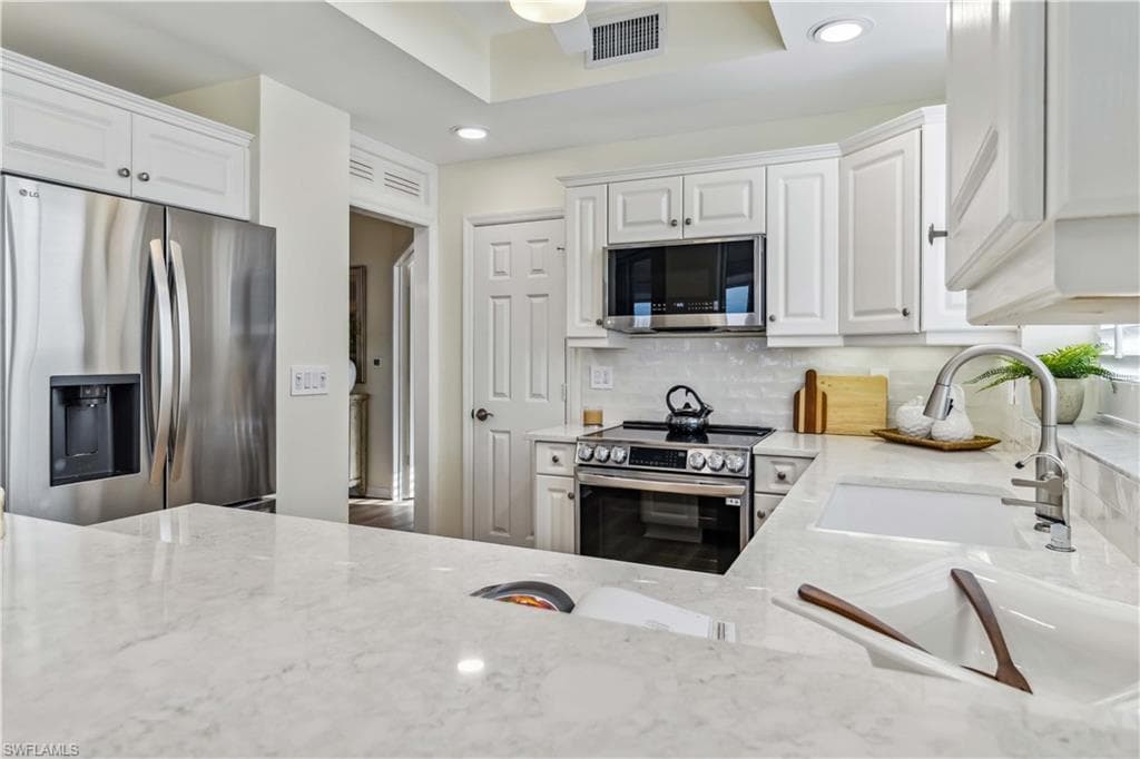 1001 Arbor Lake DR 101-16