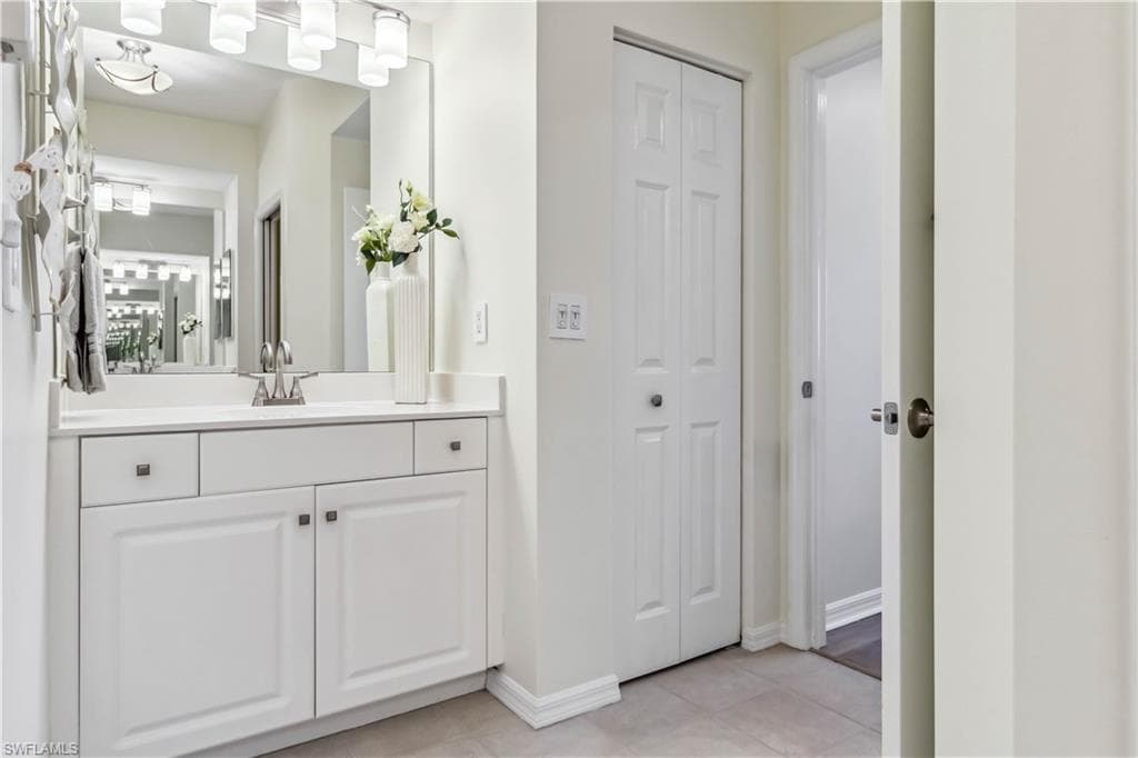 1001 Arbor Lake DR 101-29