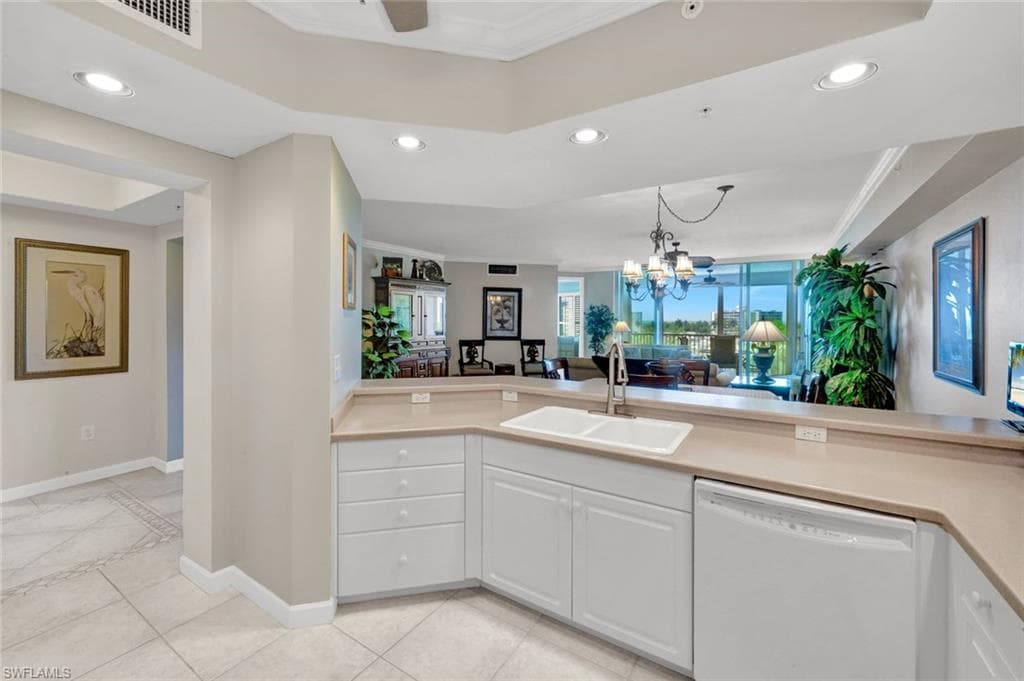 315 Dunes BLVD 404-6