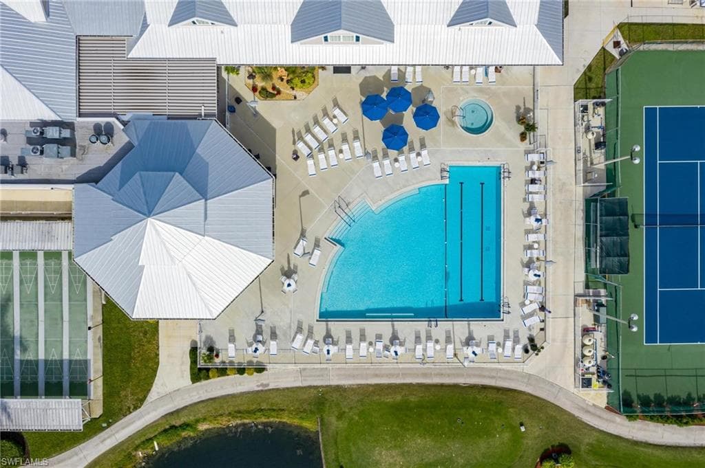 356 Nicklaus BLVD-38