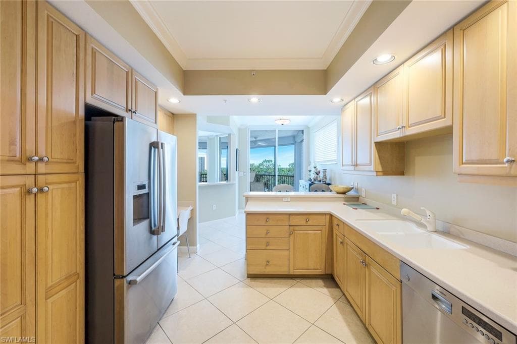 325 Dunes BLVD 406-7