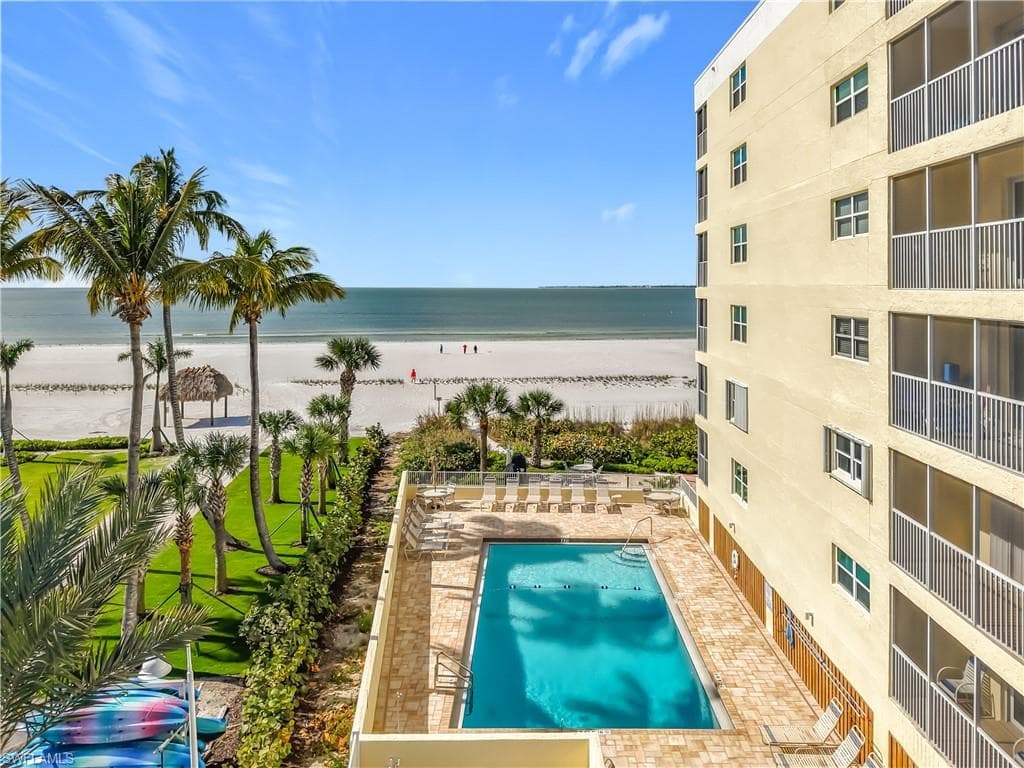 100 Estero BLVD 332-16