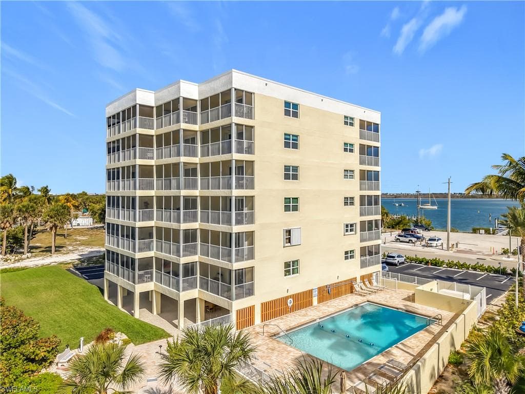 100 Estero BLVD 332-18