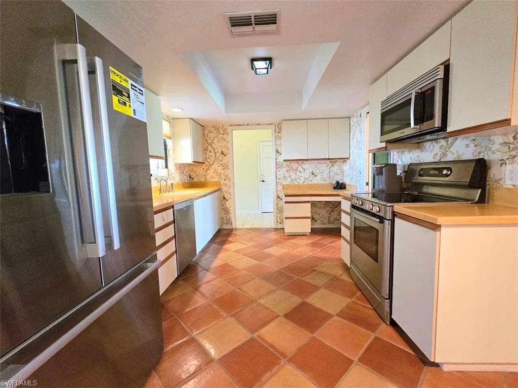 13406 Tall Grass CT-9