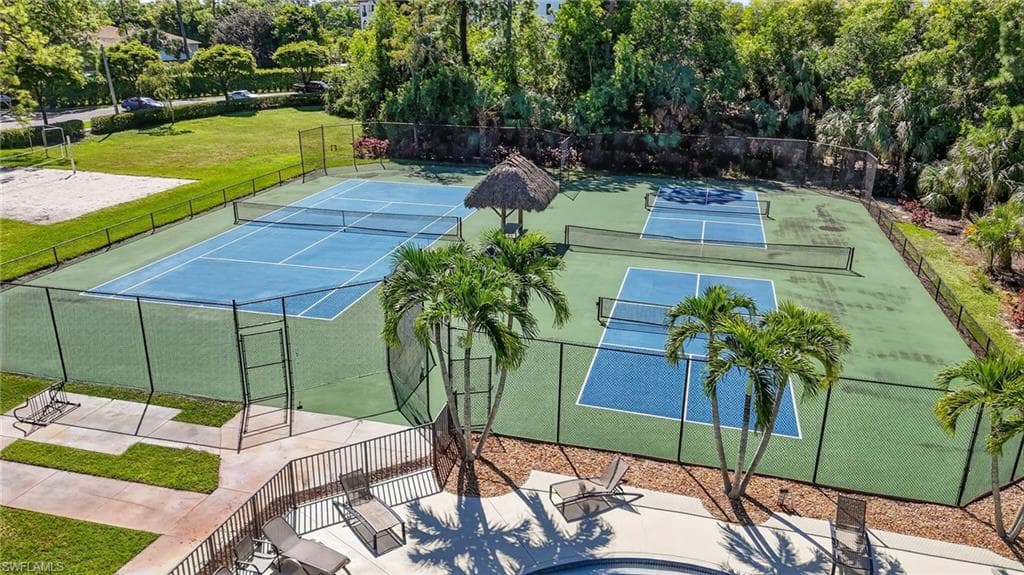 912 Briarwood BLVD-23