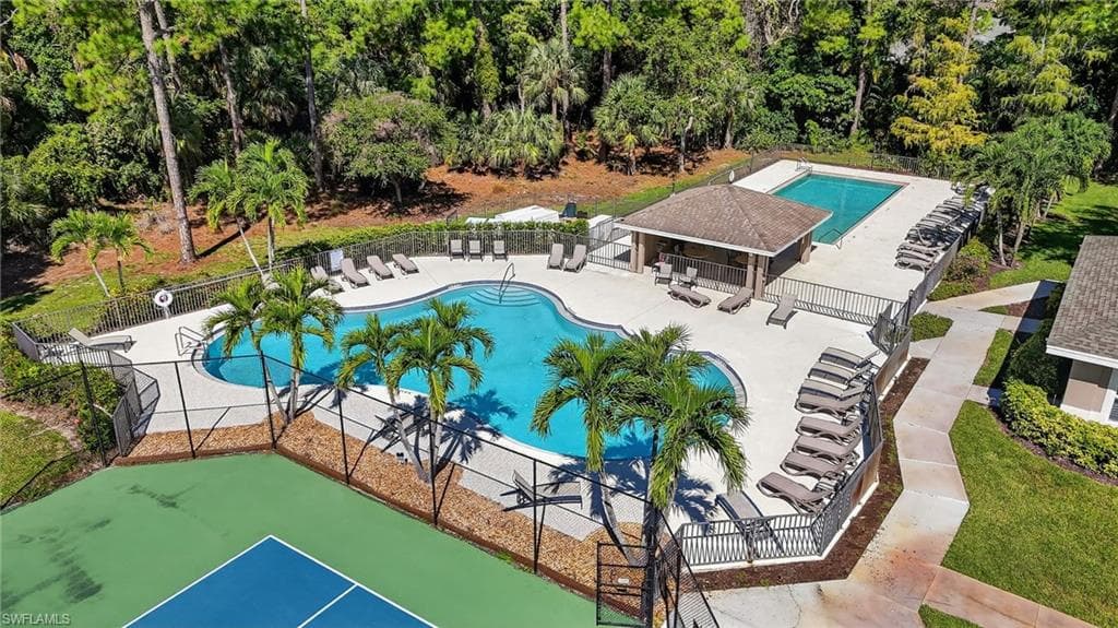 912 Briarwood BLVD-22