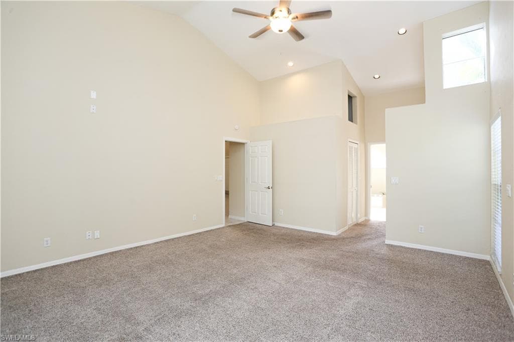 1040 Moon Lake DR-19