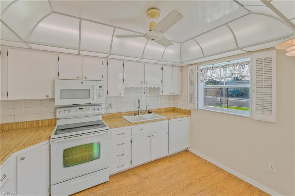 7008 Cedarhurst DR-14