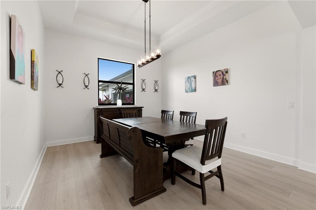 22833 Yellow Button LN-16