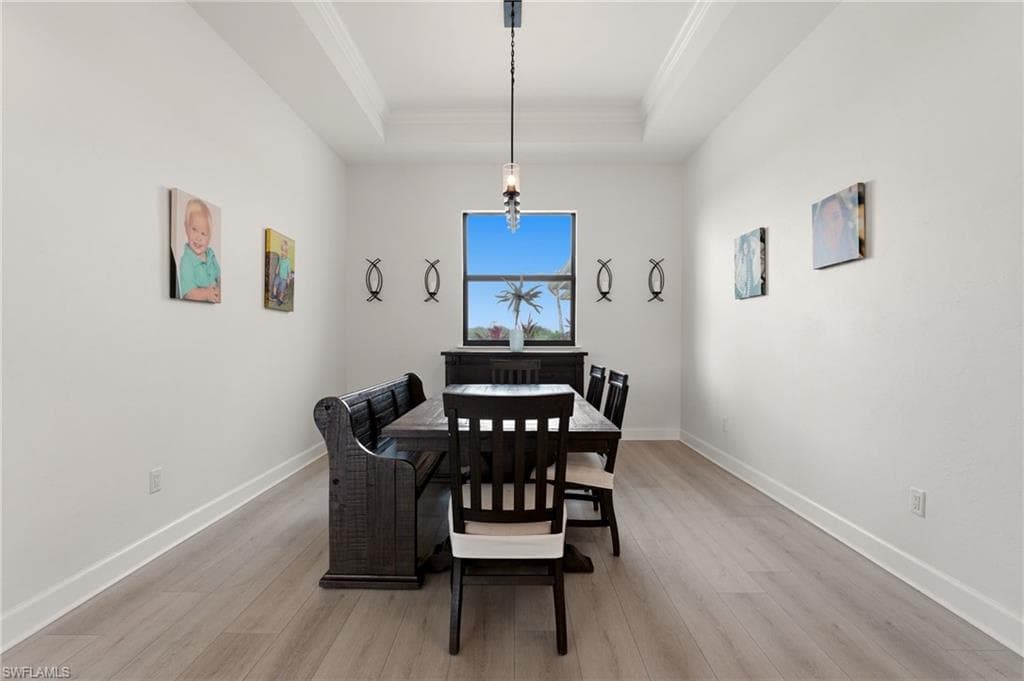 22833 Yellow Button LN-15