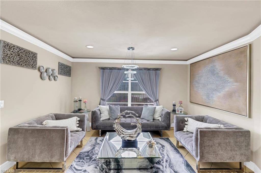 4587 25th CT SW-17