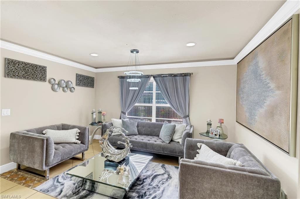 4587 25th CT SW-16