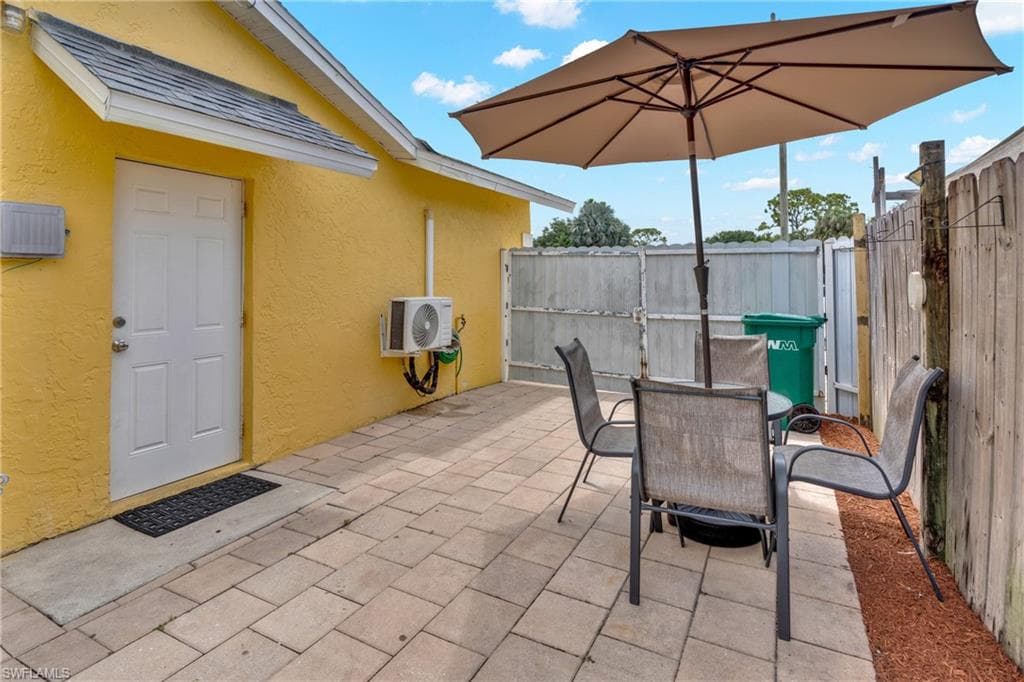 4587 25th CT SW-32