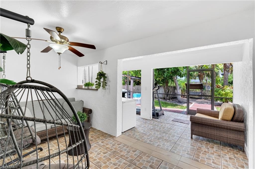 4587 25th CT SW-35