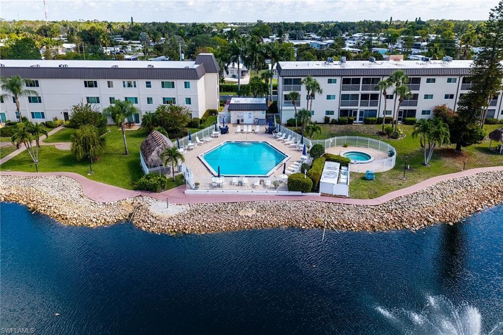 1000 Manatee RD A105-27