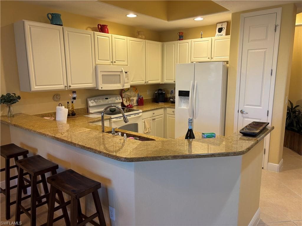 13780 Julias WAY 1012-4