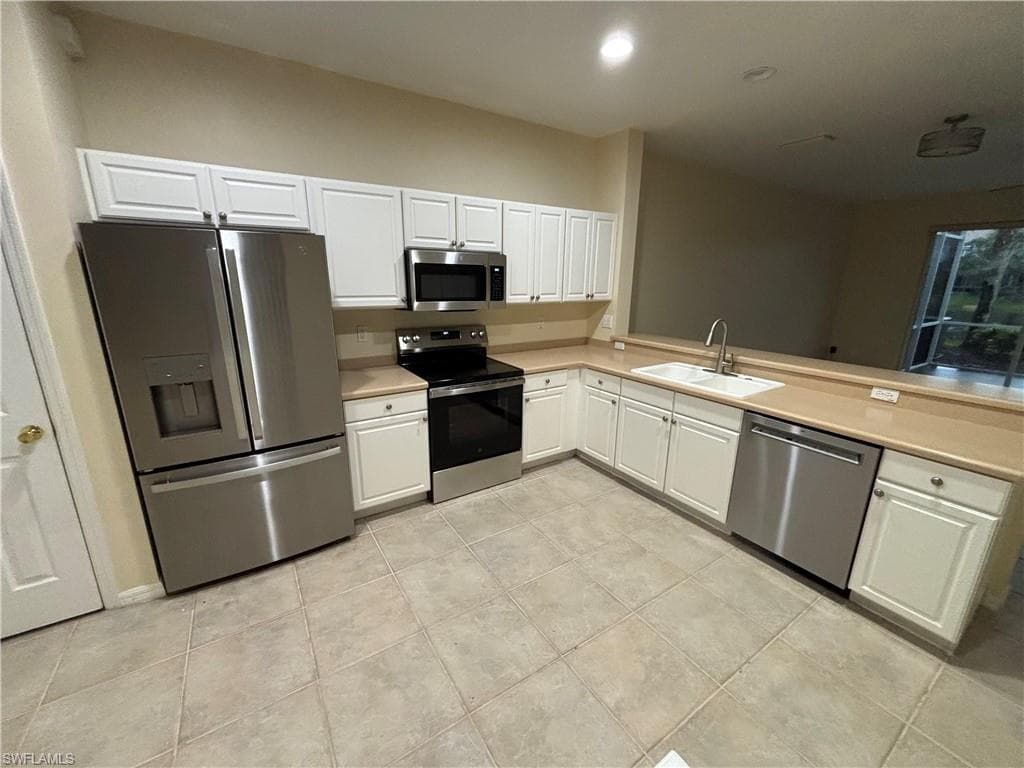 8271 Village Edge CIR 5-4