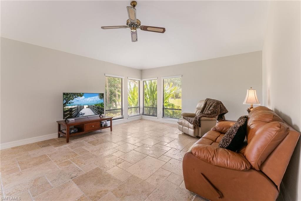 16986 Timberlakes DR-14