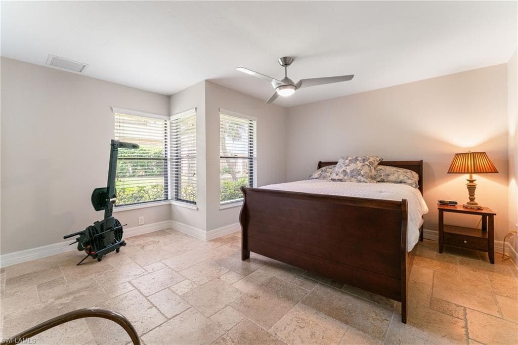 16986 Timberlakes DR-21
